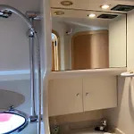 Luxury Yacht Kamikara 보트호텔