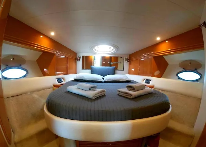 Luxury Yacht Kamikara *